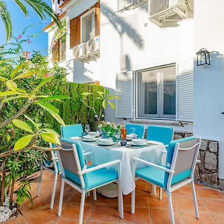 Residencia La Perla By Interhome Hébergement de vacances *